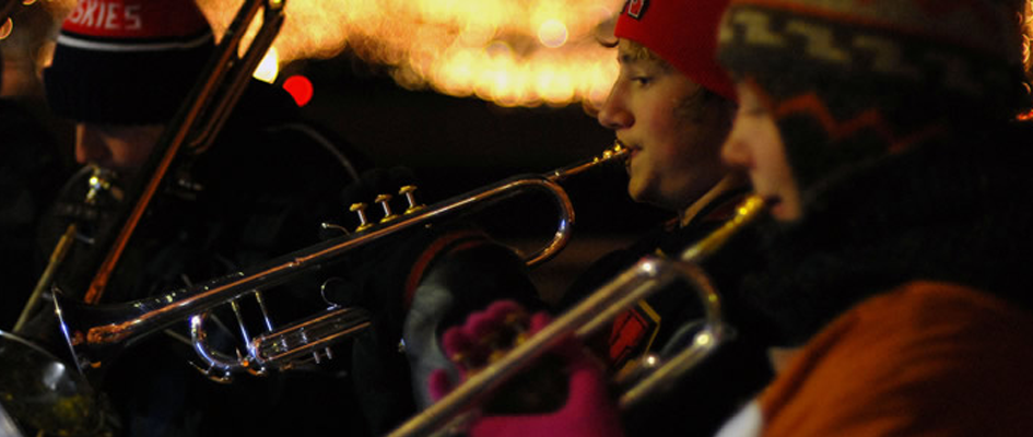 Holiday Volunteering in Omaha