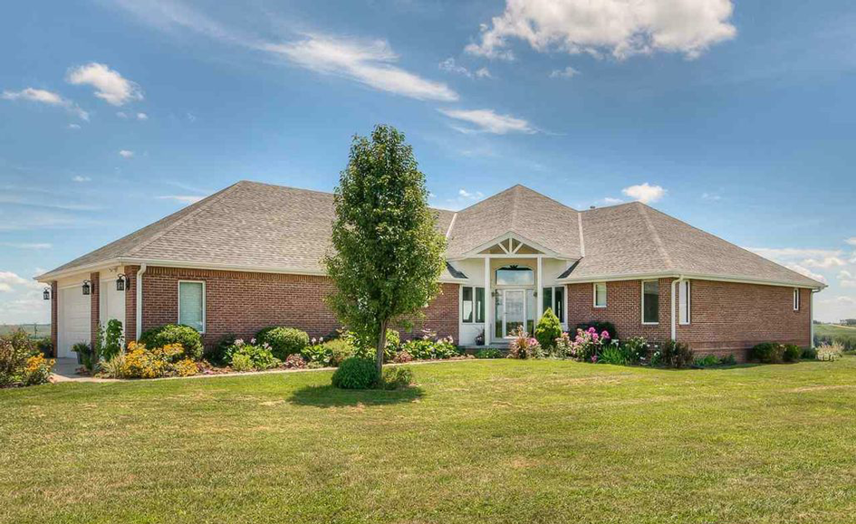 Omaha Homes with Amazing Gardens