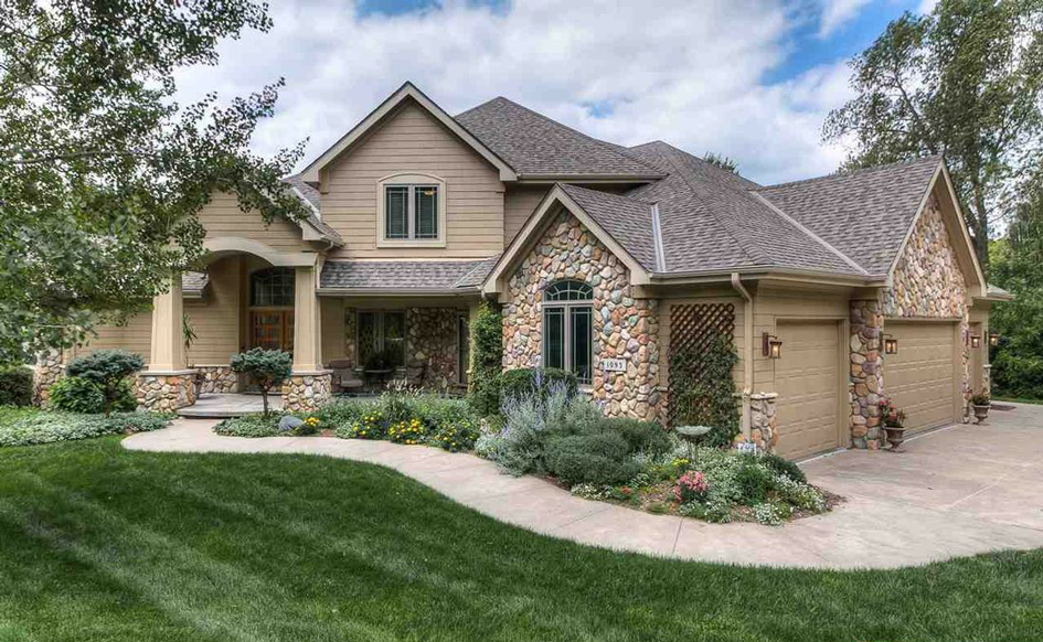 10 HighEnd Omaha Homes for Sale That are Completely HolidayReady