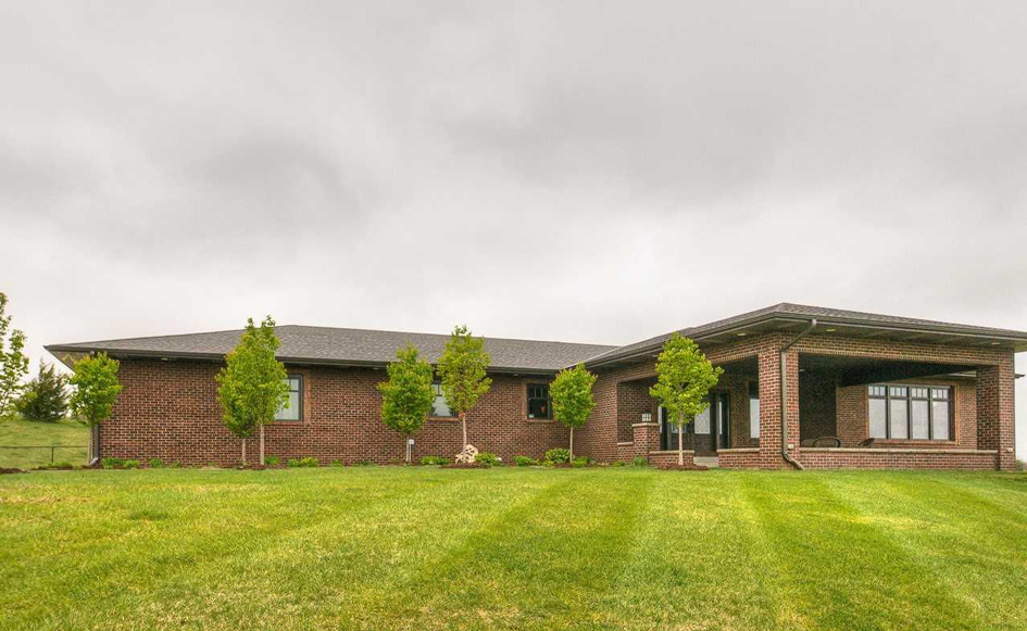 8 Homes For Sale in the Omaha Area That Will Help You Beat the Heat