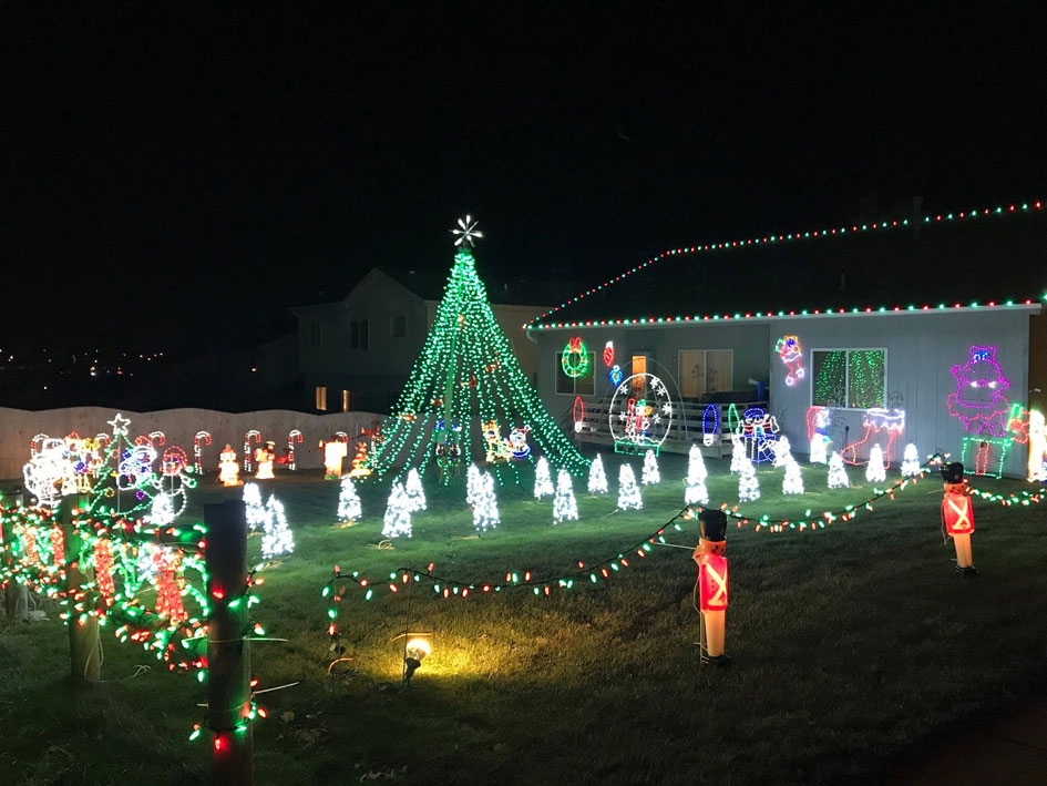 19 MustSee Holiday Light Displays in the Omaha Area This Year The