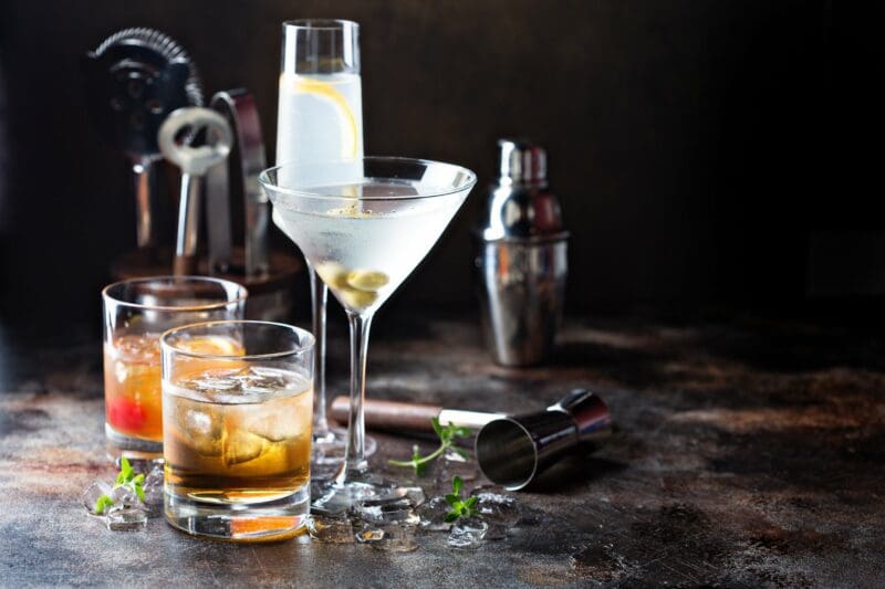 Hidden Speakeasies and Cocktail Lounges in Omaha and Lincoln